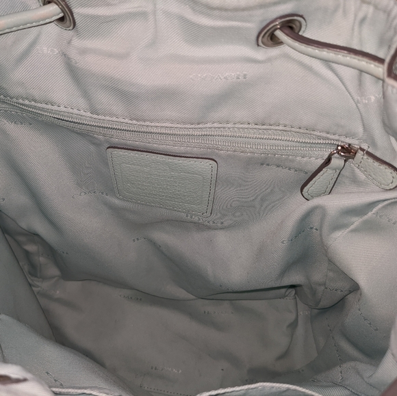 🌊Seafoam Coach Turnlock Backpack - Picture 9 of 14